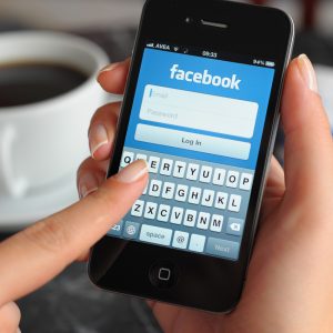 Encontrar empregos usando o Facebook - Grupos, Páginas